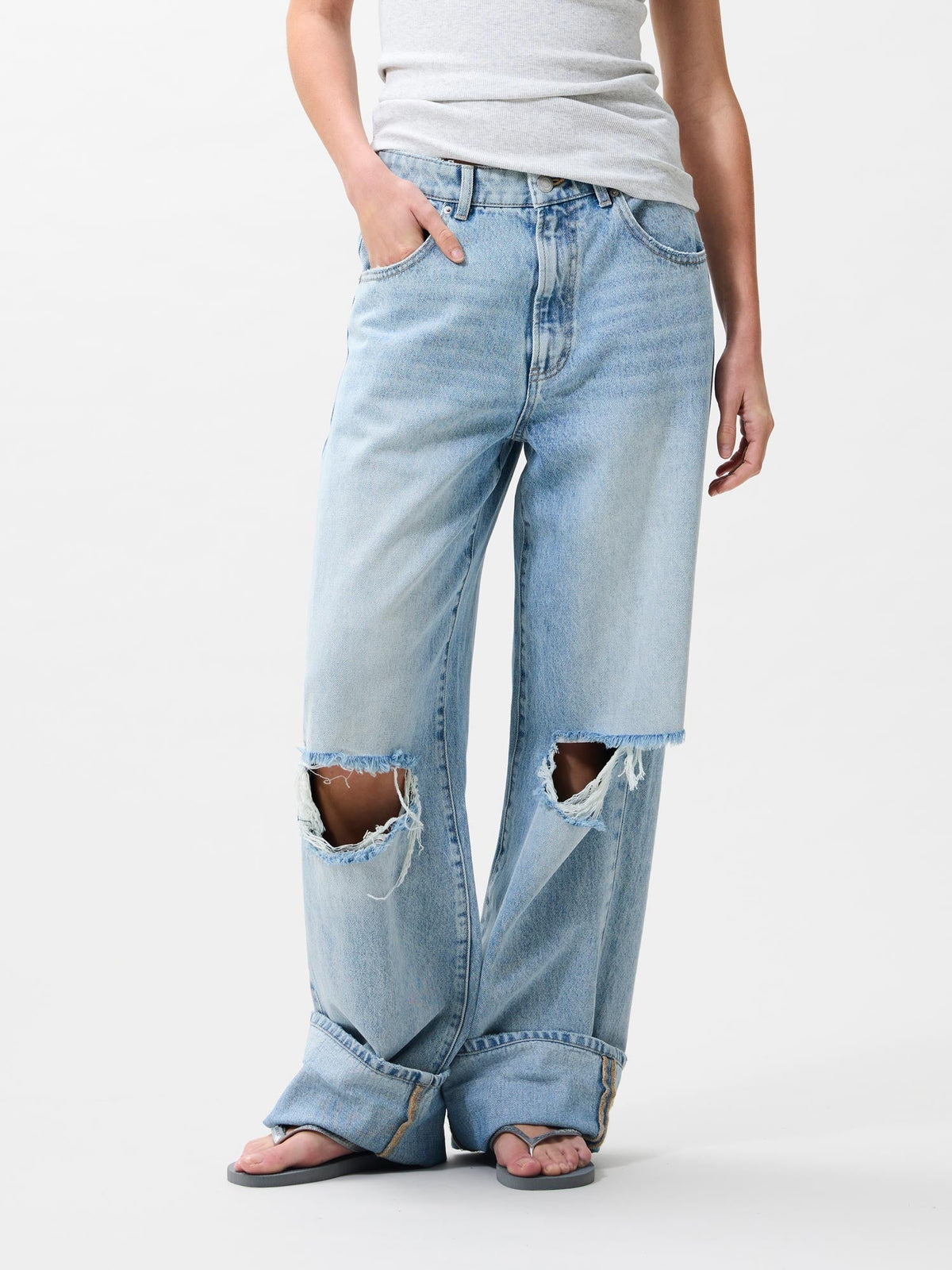 Catwalk Junkie Super Loose Fit Jeans Damaged Blue