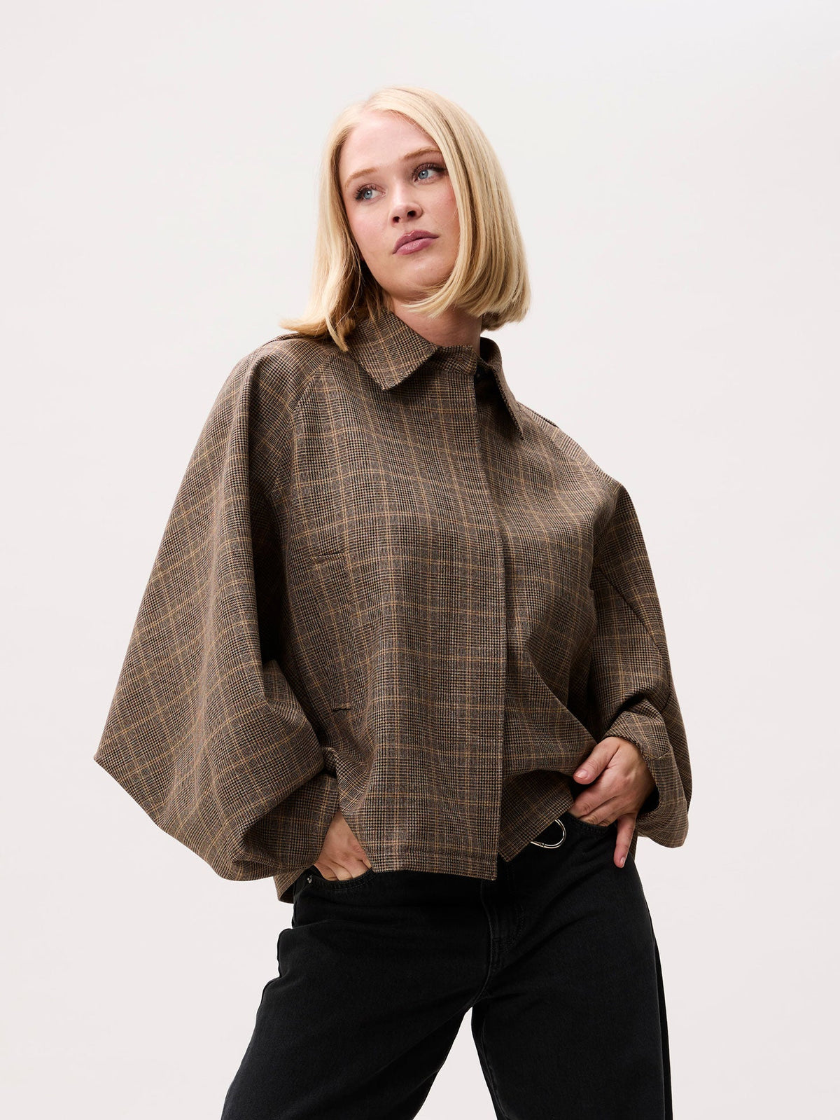 Catwalk Junkie Check cape jacket Caramel